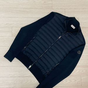 [ M ] 몽클레어 니트패딩 김현우 니트패딩 트리콧 블랙 와펜 이미지