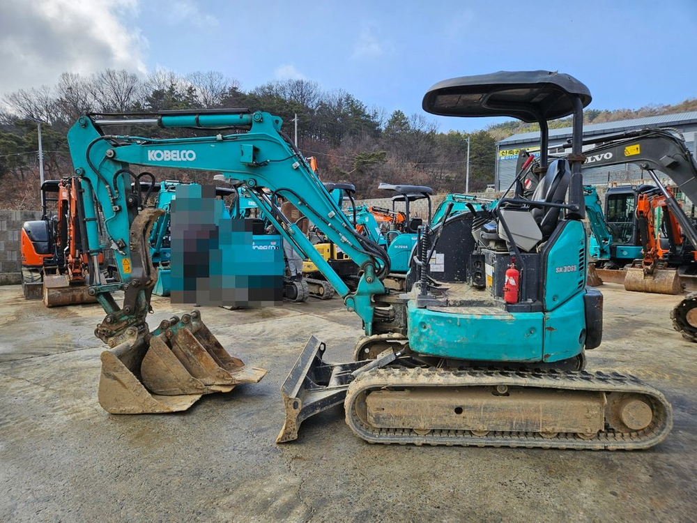 코벨코 3톤 중고 미니굴삭기 코집게 장착 2020년 SK30 이미지