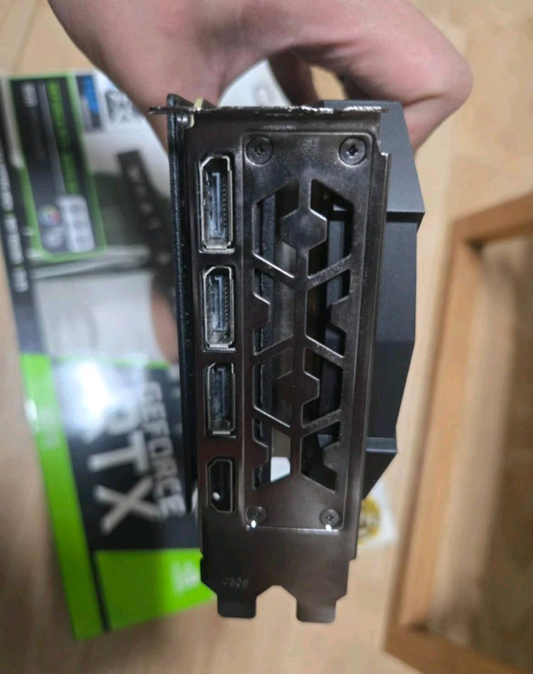 컴퓨터 본체 pc 라이젠7 5700x rtx 3070 8g 램32g m.2 nvme 500g--5