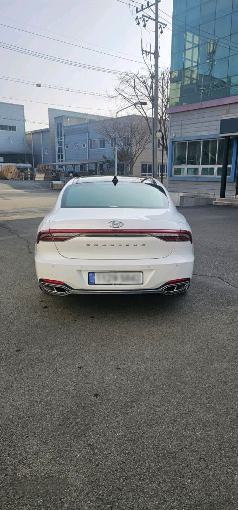 더뉴그랜저 3.3 캘리그래피 완풀입니다.--7