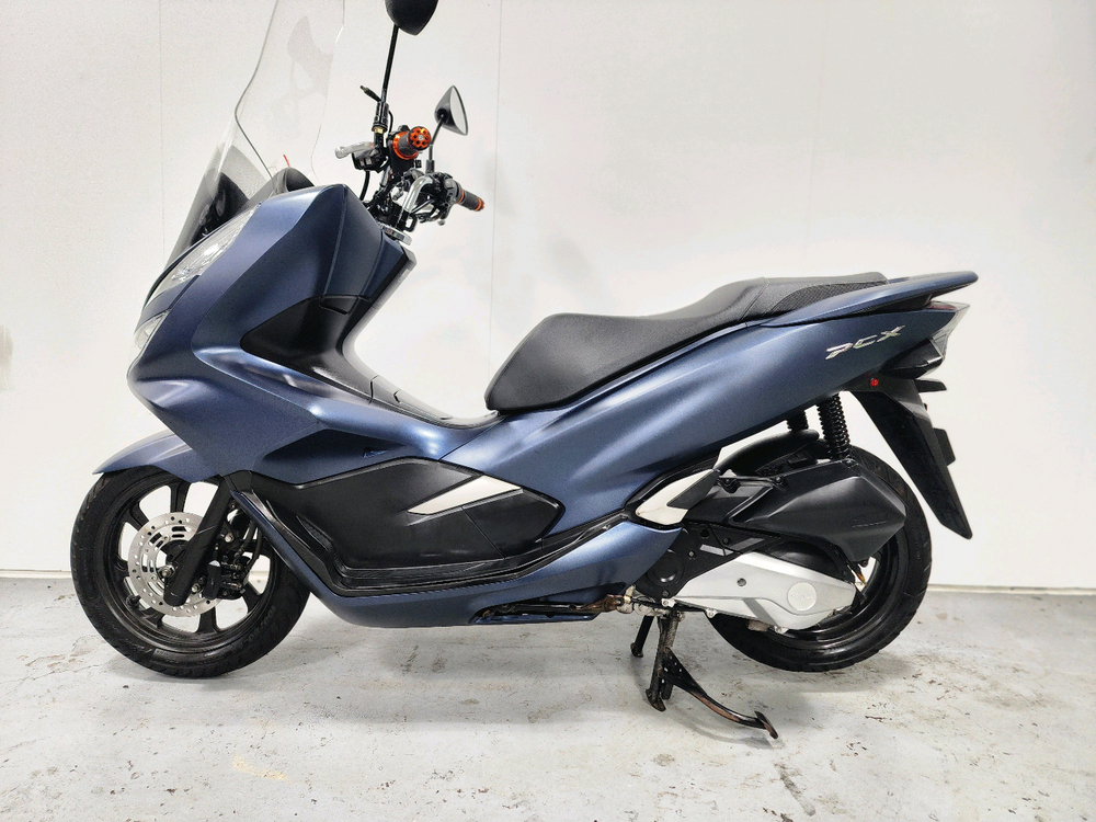 PCX125 20년식 신차급컨디션--1