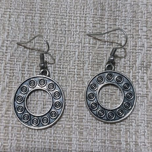 공방 웨딩 하객 귀걸이 빛을 비추면 엄청 반짝여