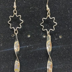 공방 웨딩 하객 귀걸이 빛을 비추면 엄청 반짝여