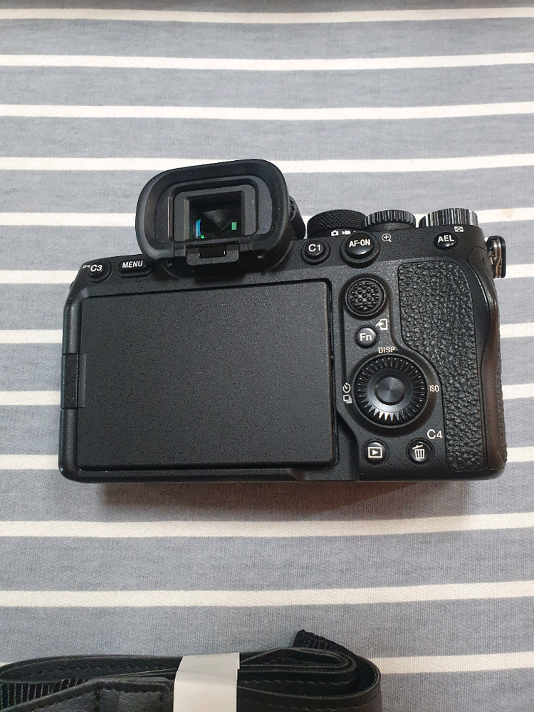 소니 A7M4 팝니다.--4