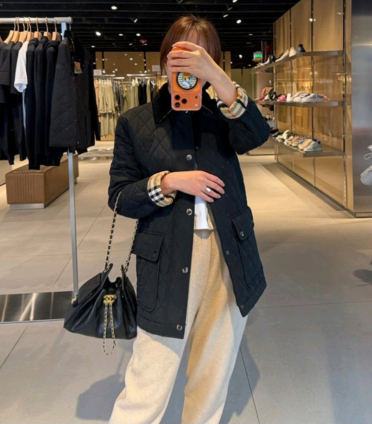 (정품) 신상 버버리 여성 퀼팅 자켓 m(66) 새상품--4