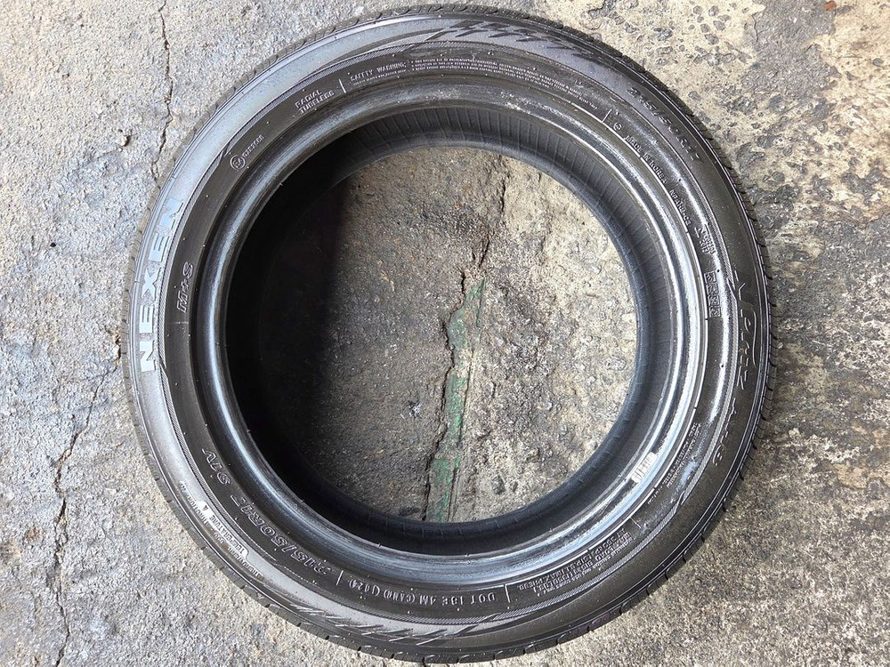 2155017 215 50 17 넥센 AH8 타이어 신품급 팝니다 이미지