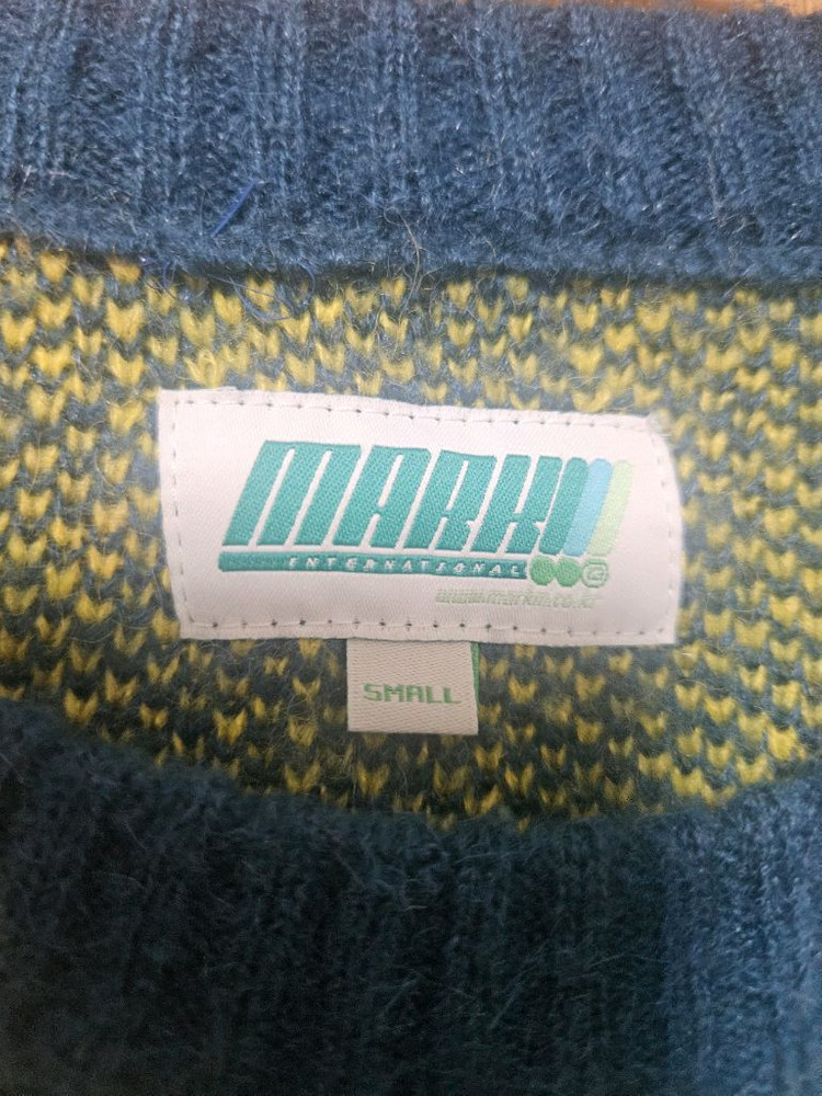 아크릴소재 맨투맨--2