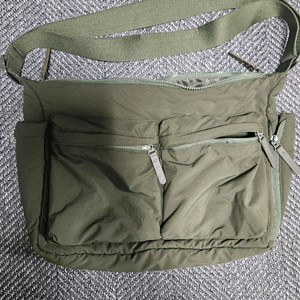 노브랜드 포터백