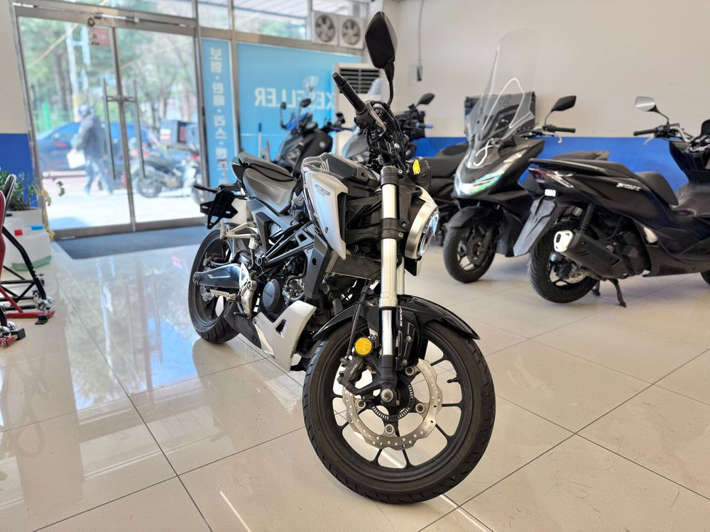 18년식 CB125R 16,XXXkm 판매합니다:)--2
