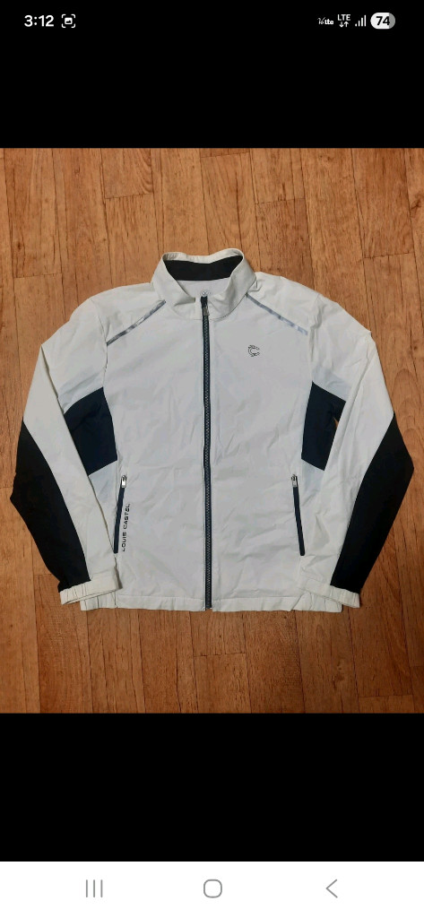 (거의 새것)루이까스텔 골프 방수 냉감용 바람막이 스윙 자켓 100--0