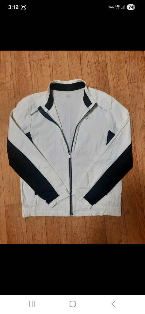 (거의 새것)루이까스텔 골프 방수 냉감용 바람막이 스윙 자켓 100--1