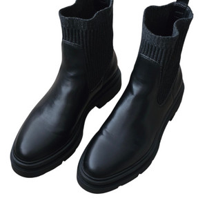 (240)자라 트랙솔 플랫 앵클 부츠