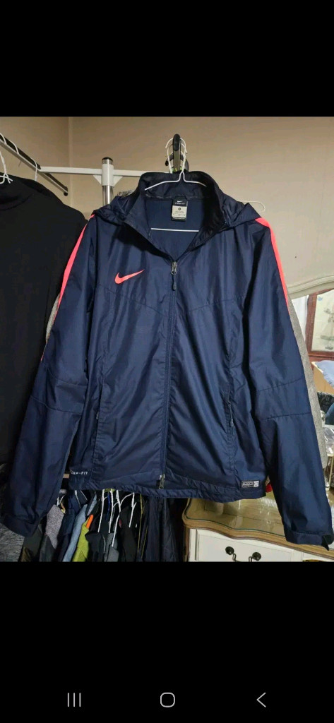 완전새상품급)나이키 방수 우븐 후드 자켓,타크 네이비,넉넉한 100--0