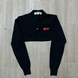 꼼데가르송 여성 더블하트 크롭 탑 가디건 M/95
