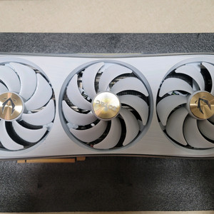 RTX 4090 amp 화이트