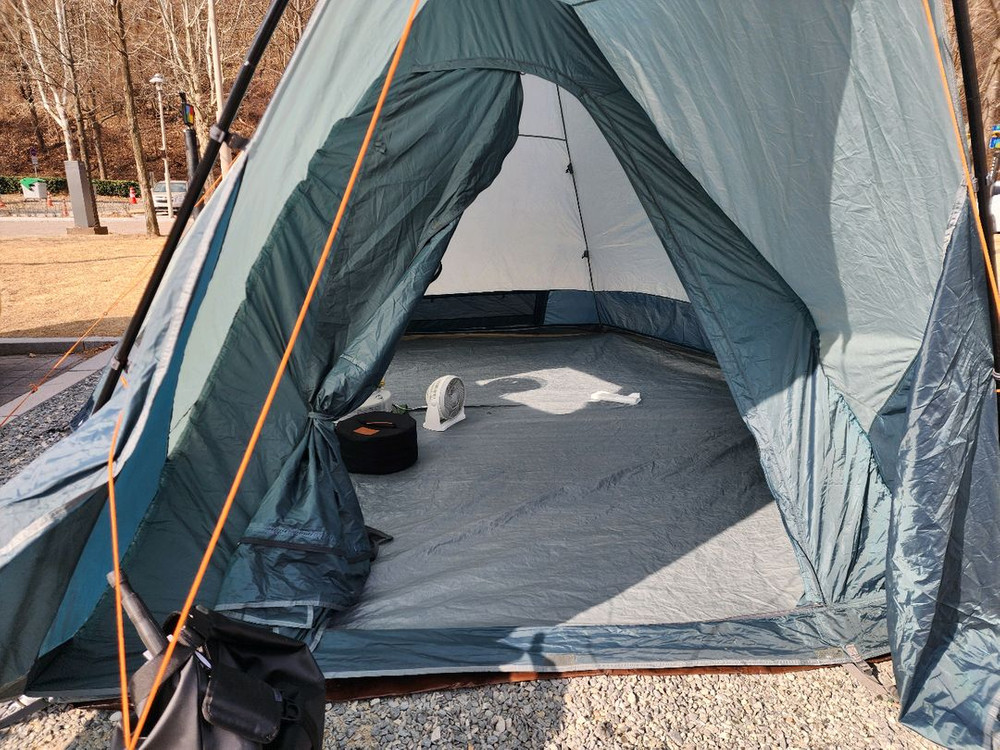 반고 에어티피 400 에어텐트 4인용 이미지