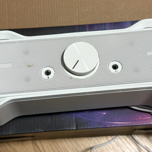 컴퓨터 스피커 팝니다.