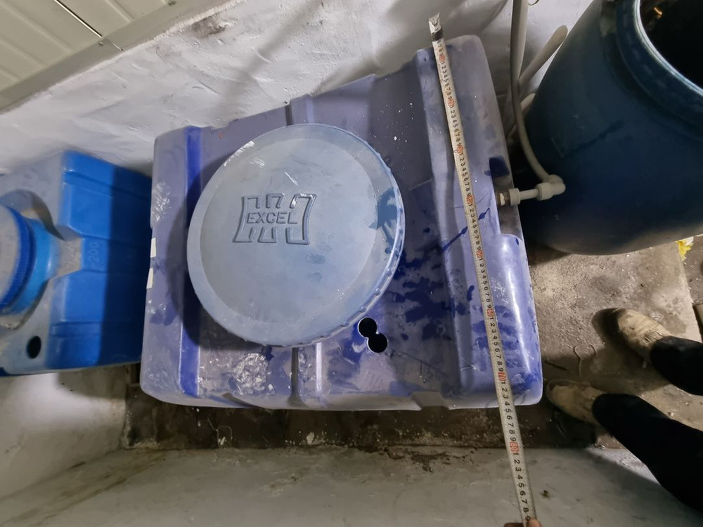 사각 물탱크 200 + 400 + 100?? 리터 일괄 판매합니다 이미지