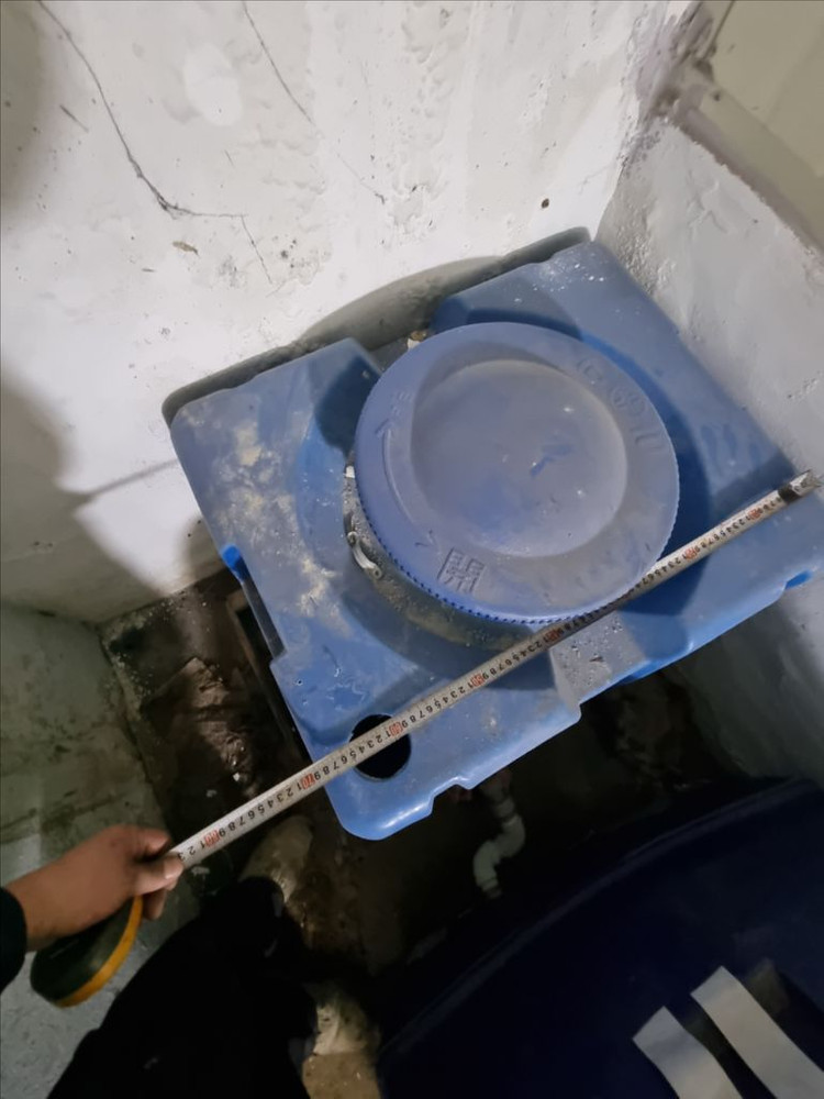 사각 물탱크 200 + 400 + 100?? 리터 일괄 판매합니다 이미지