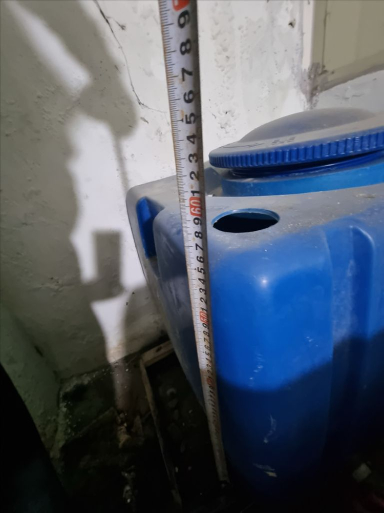 사각 물탱크 200 + 400 + 100?? 리터 일괄 판매합니다 이미지