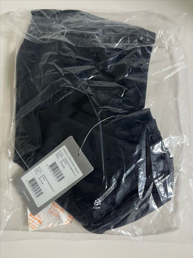 뮬라웨어 크롭 숏 슬리브 블랙 XL 새상품--3