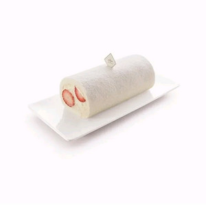 아티제 스트로베리 화이트 롤 케이크 팝니다