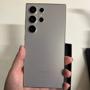 갤럭시 s24 울트라 256G (박스있음) 티타늄그레이 팝니다