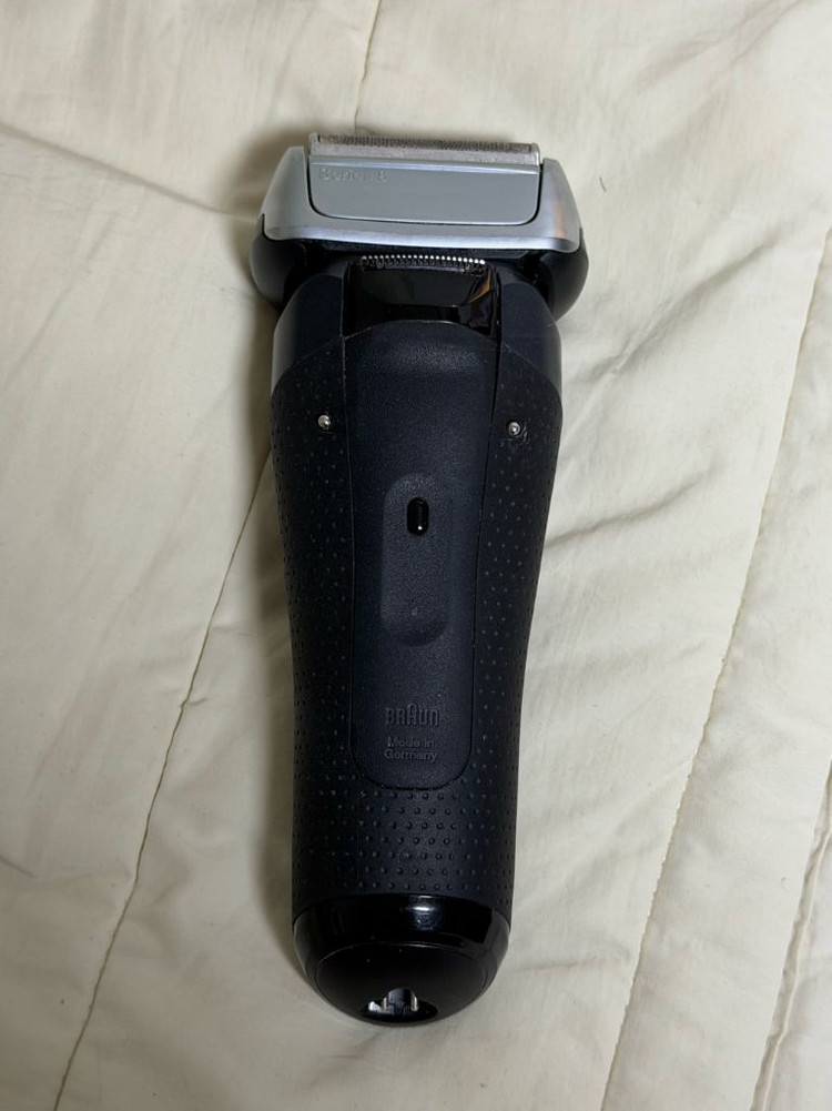 브라운 전기면도기 S8 이미지