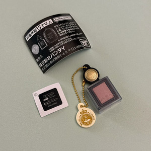 (화장품X 장난감O) 마죠리카 마죠르카 섀도우 BR701 키링 가챠