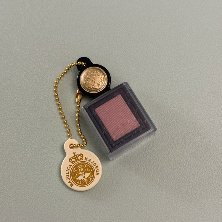 (화장품X 장난감O) 마죠리카 마죠르카 섀도우 BR701 키링 가챠--1