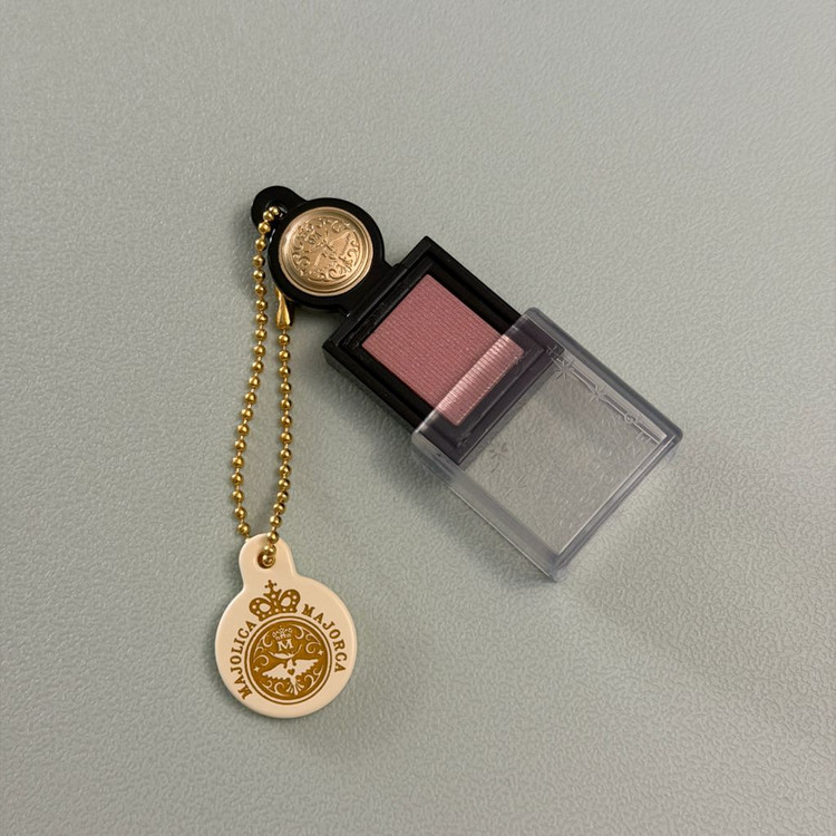 (화장품X 장난감O) 마죠리카 마죠르카 섀도우 BR701 키링 가챠--2