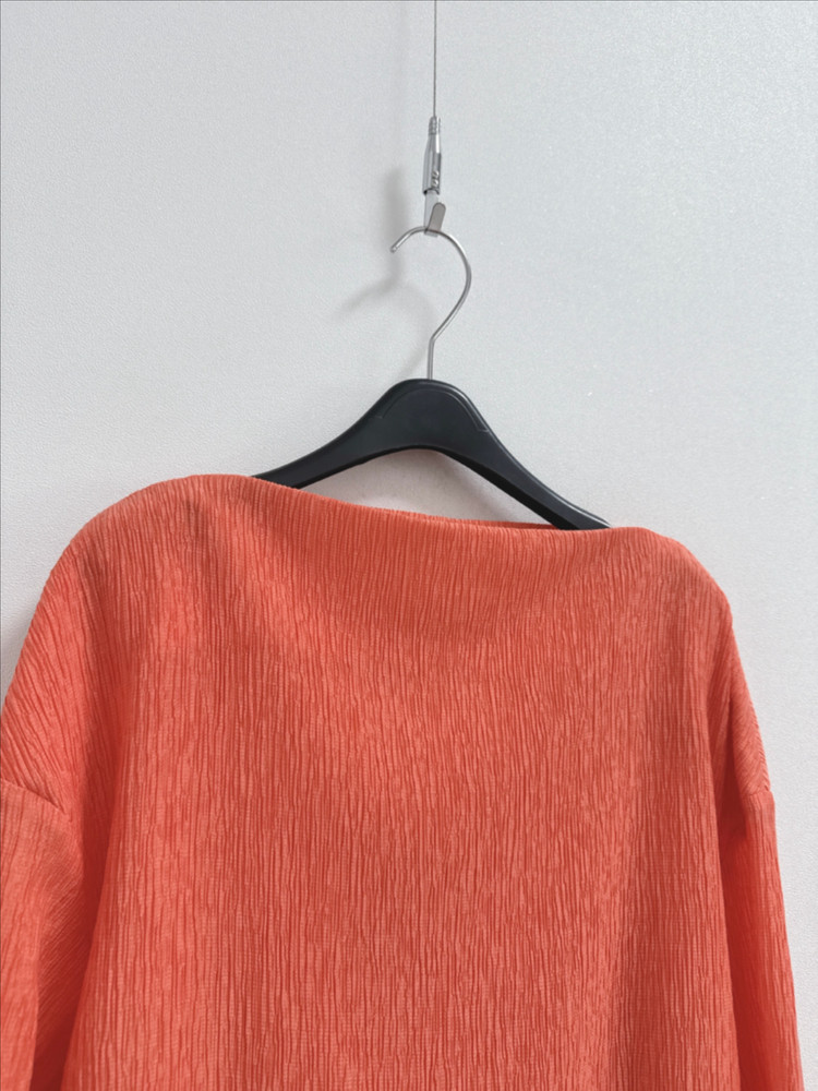 코스 플리츠 탑 오렌지 컬러--1
