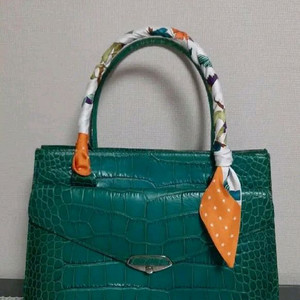 FURLA 가죽 토트백 이미지
