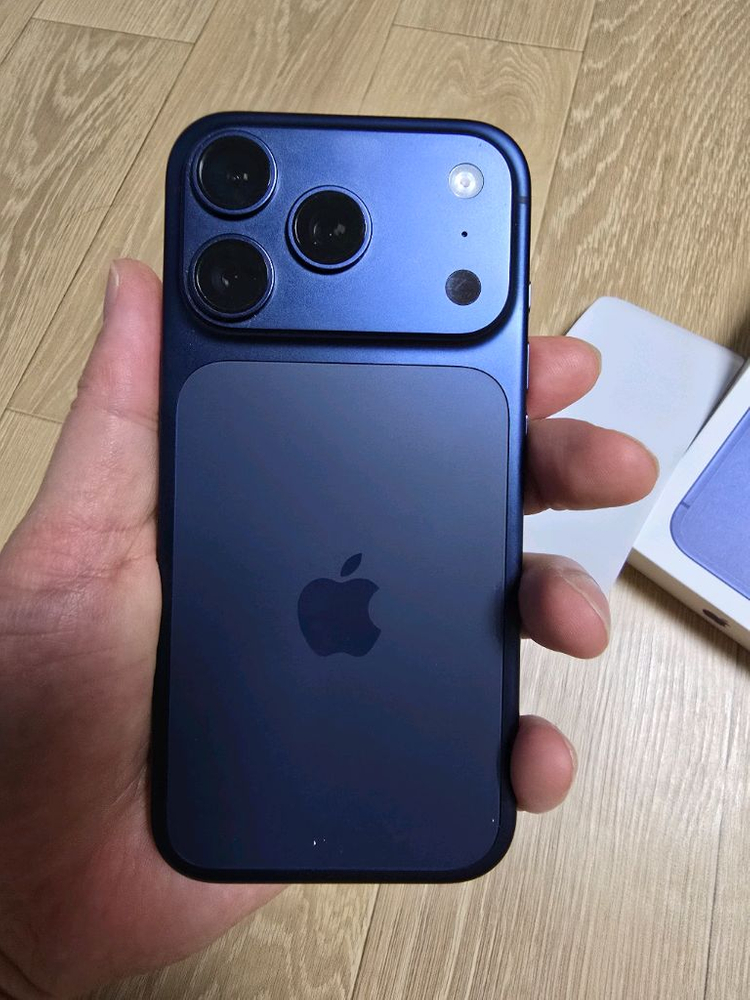 아이폰17 프로 512 자급제 딥블루--3