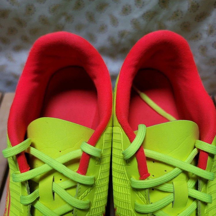 나이키 풋살화 머큐리얼 베이퍼 14 260 이미지