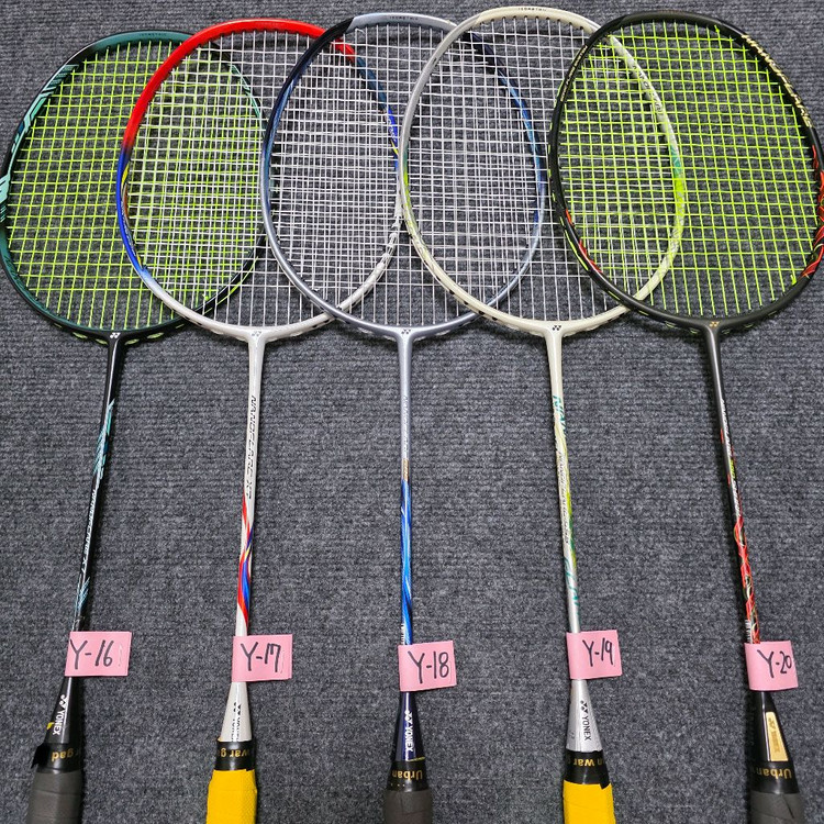 (가격인하)요넥스 최고급 선수용 배드민턴 라켓 판매합니다 이미지