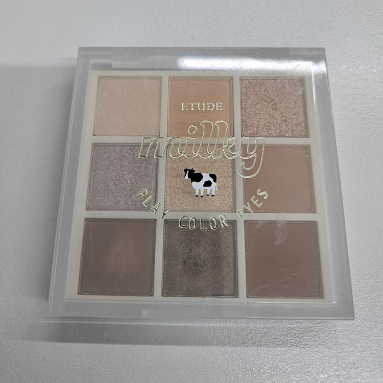 [단종] 에뛰드 바나나우유 밀키 팔레트 이미지