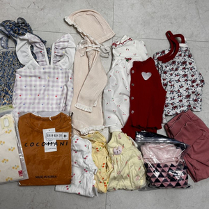여아옷 브랜드옷 10벌이상 바디수트 원피스 수영복 몽베베 에뜨와 탑텐 유니클로 코코하니 아가방 모이몰른