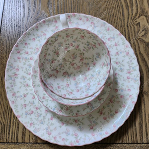 일본산 노리다케 큐티로즈 찻잔세트 과일접시 판매해요