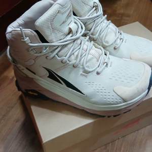 알트라 올림퍼스 5 하이크 미드 GTX 265mm