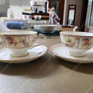 일본산 노리다케 로즈파티오 커피잔 세트와 과일접시 판매해요