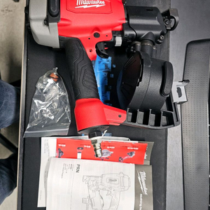 밀워키 싱글타카 에어루핑 타정기 PRN(미사용 새제품)