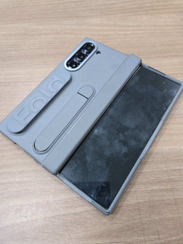 갤럭시폴드6 512GB 번인--4