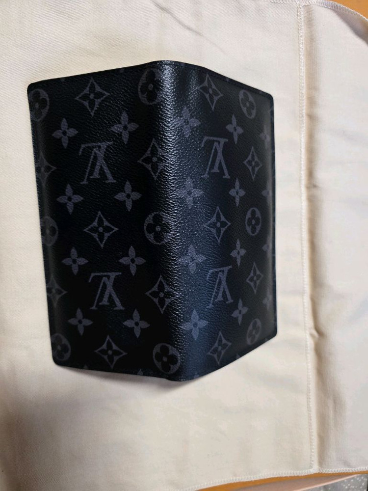 루이비통 장지갑 남자 이미지