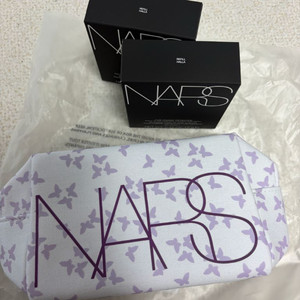 나스 아쿠아글로우 쿠션 리필 한라2개(파우치포함)