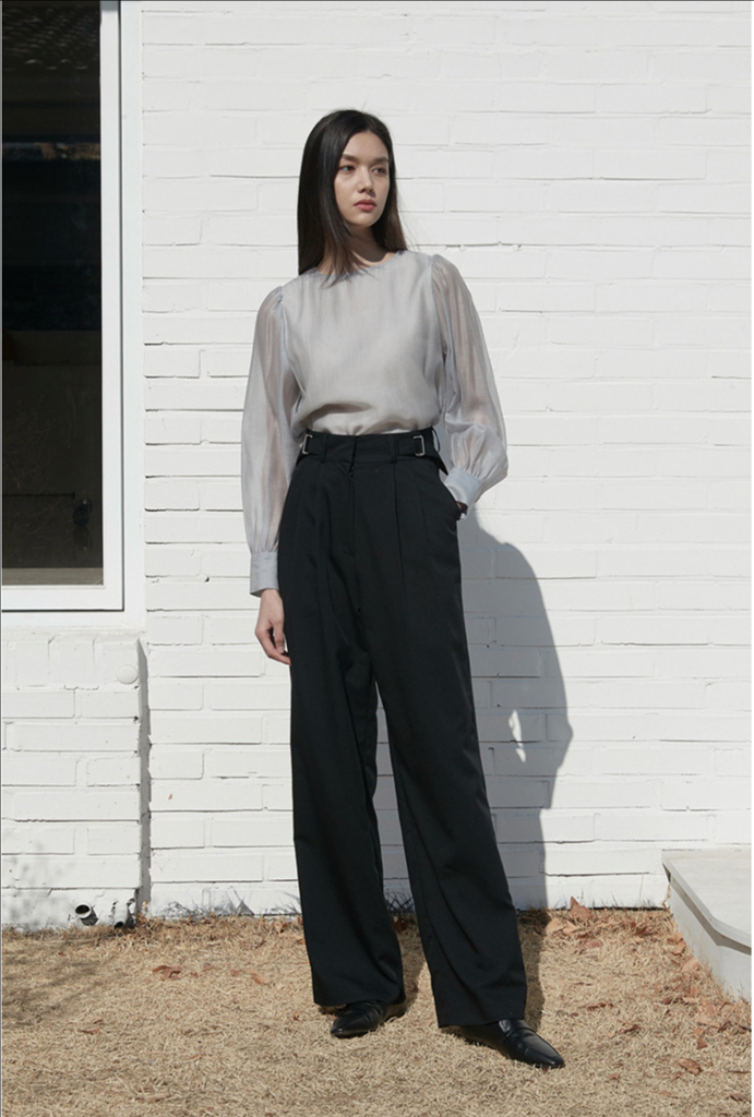 주르티 시스루 라운드 블라우스--1