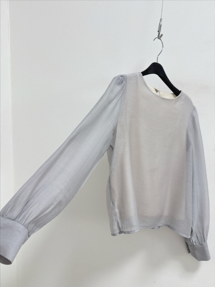 주르티 시스루 라운드 블라우스--5