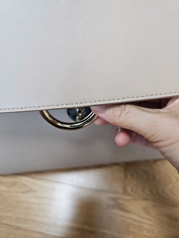 페라가모 간치니 톱핸들백 이미지