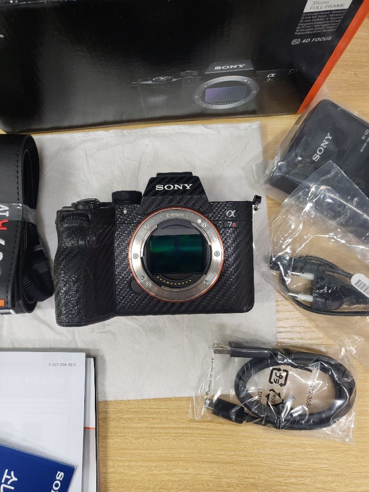 소니a7r4a 깨끗한 풀박스바디판매합니다 교환도받아요--1