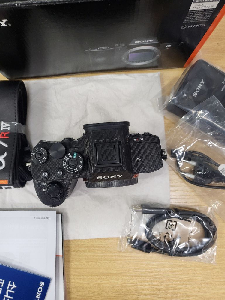 소니a7r4a 깨끗한 풀박스바디판매합니다 교환도받아요--2